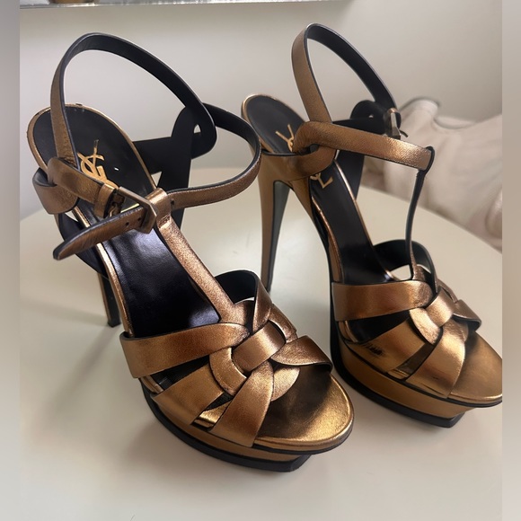 SAINT LAURENT GOLD HEELS - Picture 1 of 5
